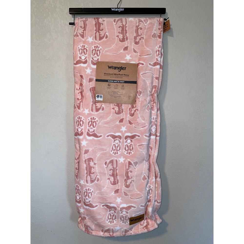 Wrangler Oversized Ultra Plush Throw Pink Cowboy Boots 60x70